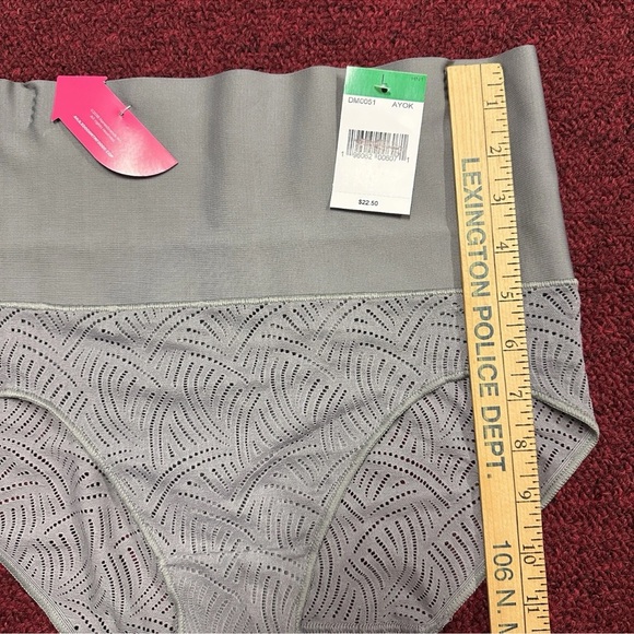 Bundle for @chulisss 6 Pair Maidenform Tame Your Tummy Firm Control Cool Comfort - Picture 7 of 9